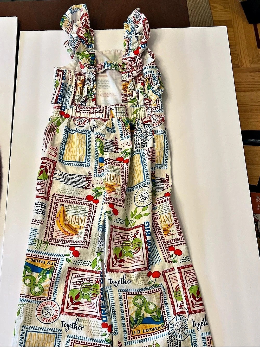 Tahari Girls Printed Casual Jumpsuit Size 5 Like New